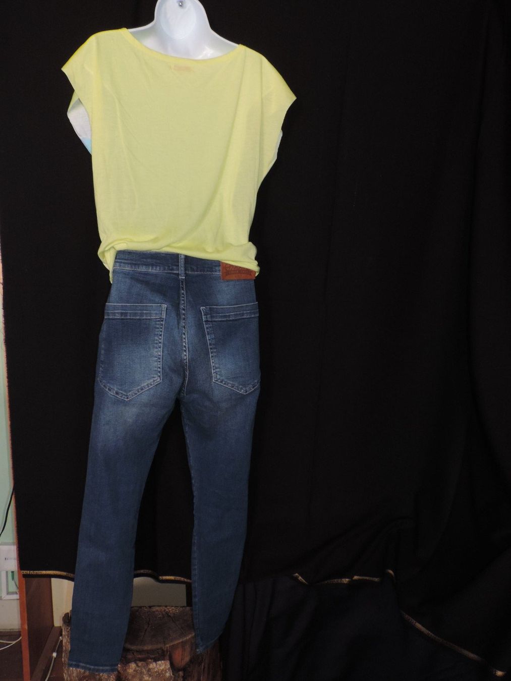 Jeans: ensemble jeans et t-shirt summer dream – Usato da Genève venduto da Axelle333 4