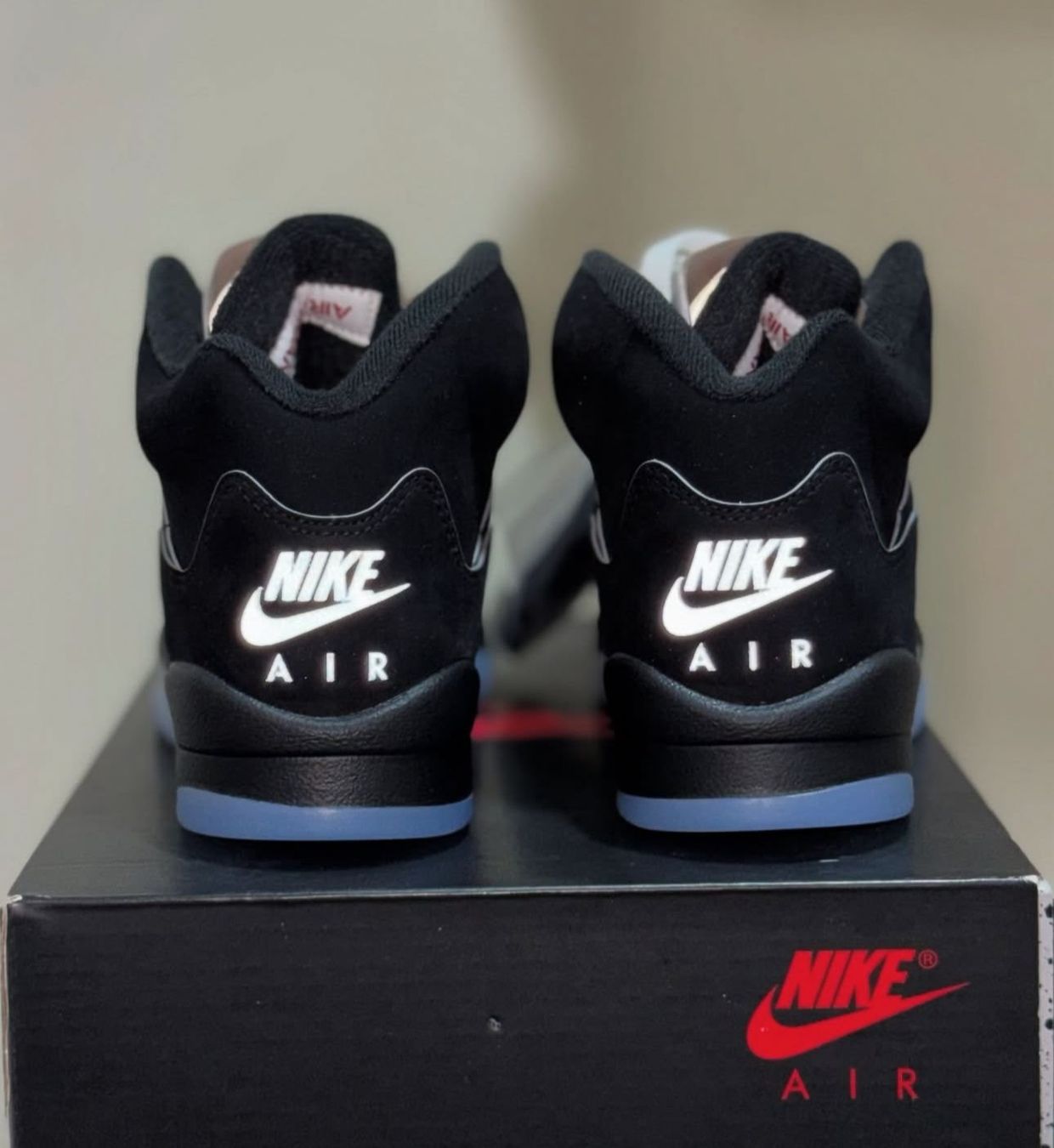 Jordan Scarpe da uomo: jordan 5 og black metallic – Usato da Bülach venduto da Michael2122 4