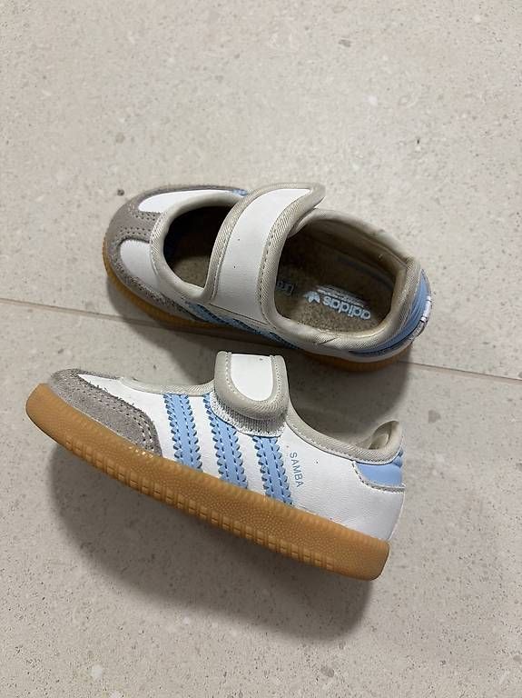 Scarpe per ragazzi: Adidas Samba Kinder Ballerina – Usato da Aarburg venduto da Mem98