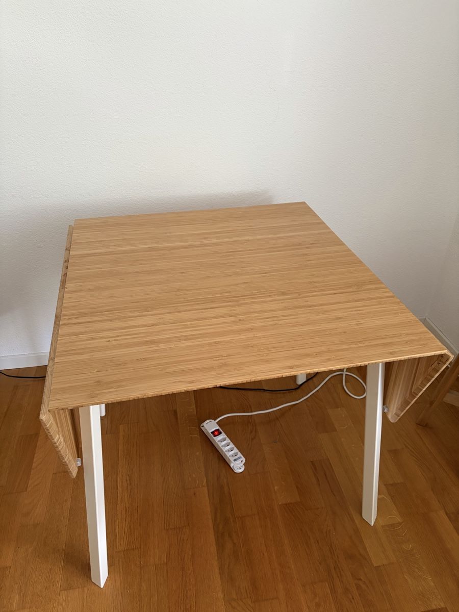 Ikea Scrivanie: Bamboo Drop Leaf Dining Table - Great for Summer Gatherings! – Usato da Thalwil venduto da fab_s89q 3