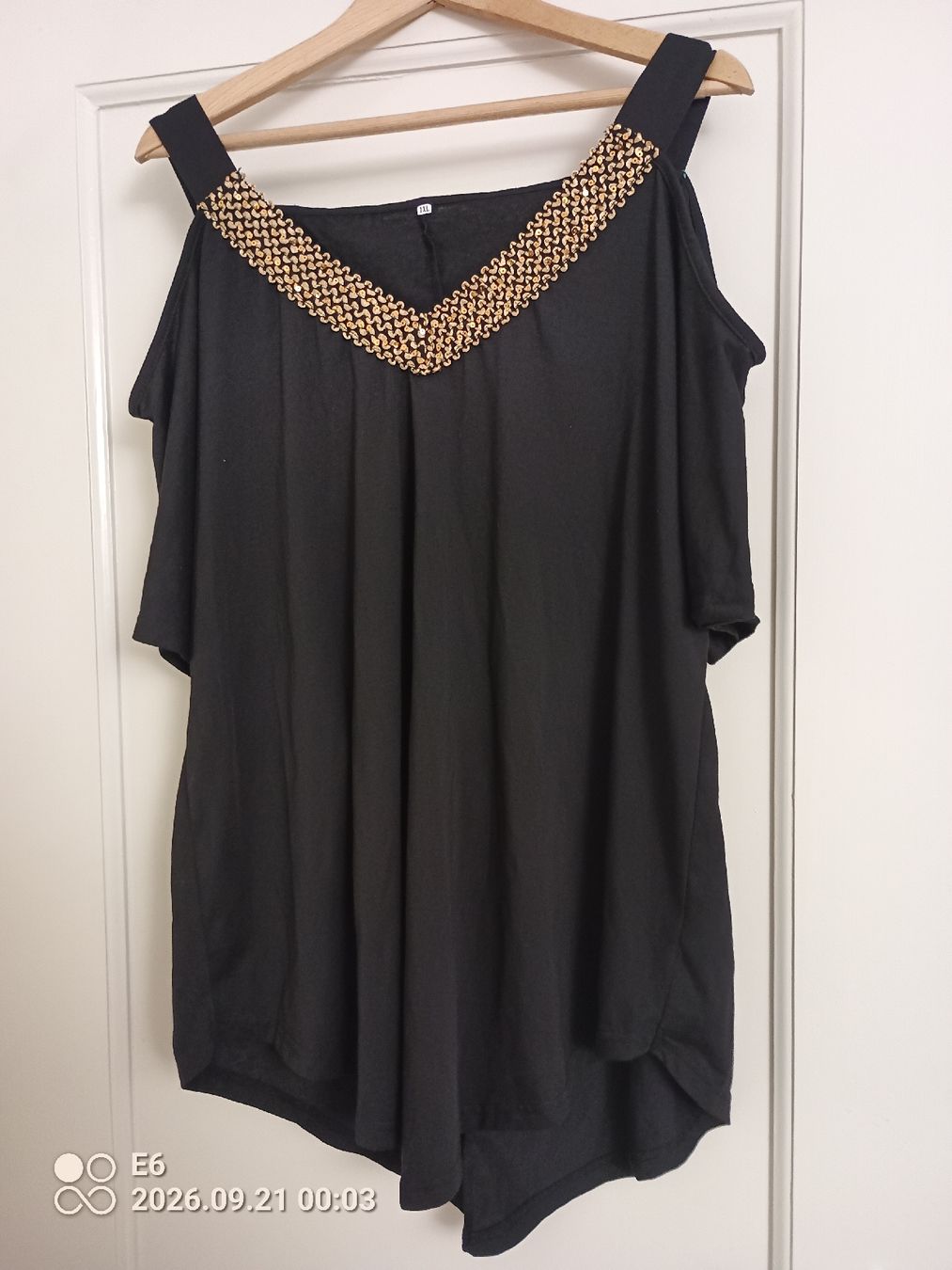 Top: Elegantes Stretch-Trägershirt – Usato da Zürich venduto da Mitzi6