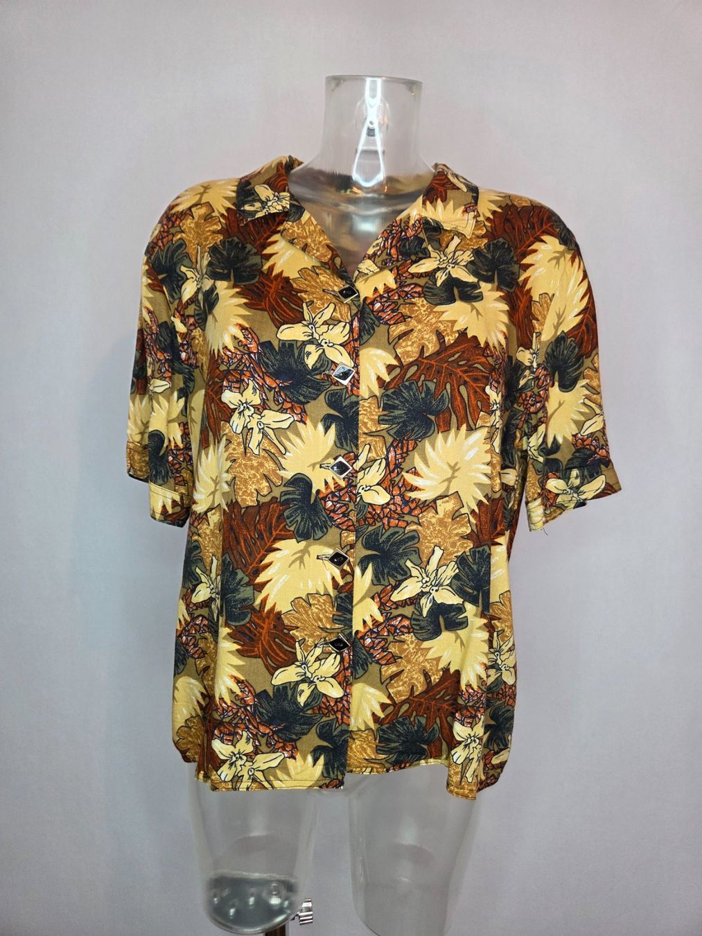 Camicette: Vintage Bluse mit Blumen-Blätter Print - M/L – Usato da Bern venduto da -Aniko-