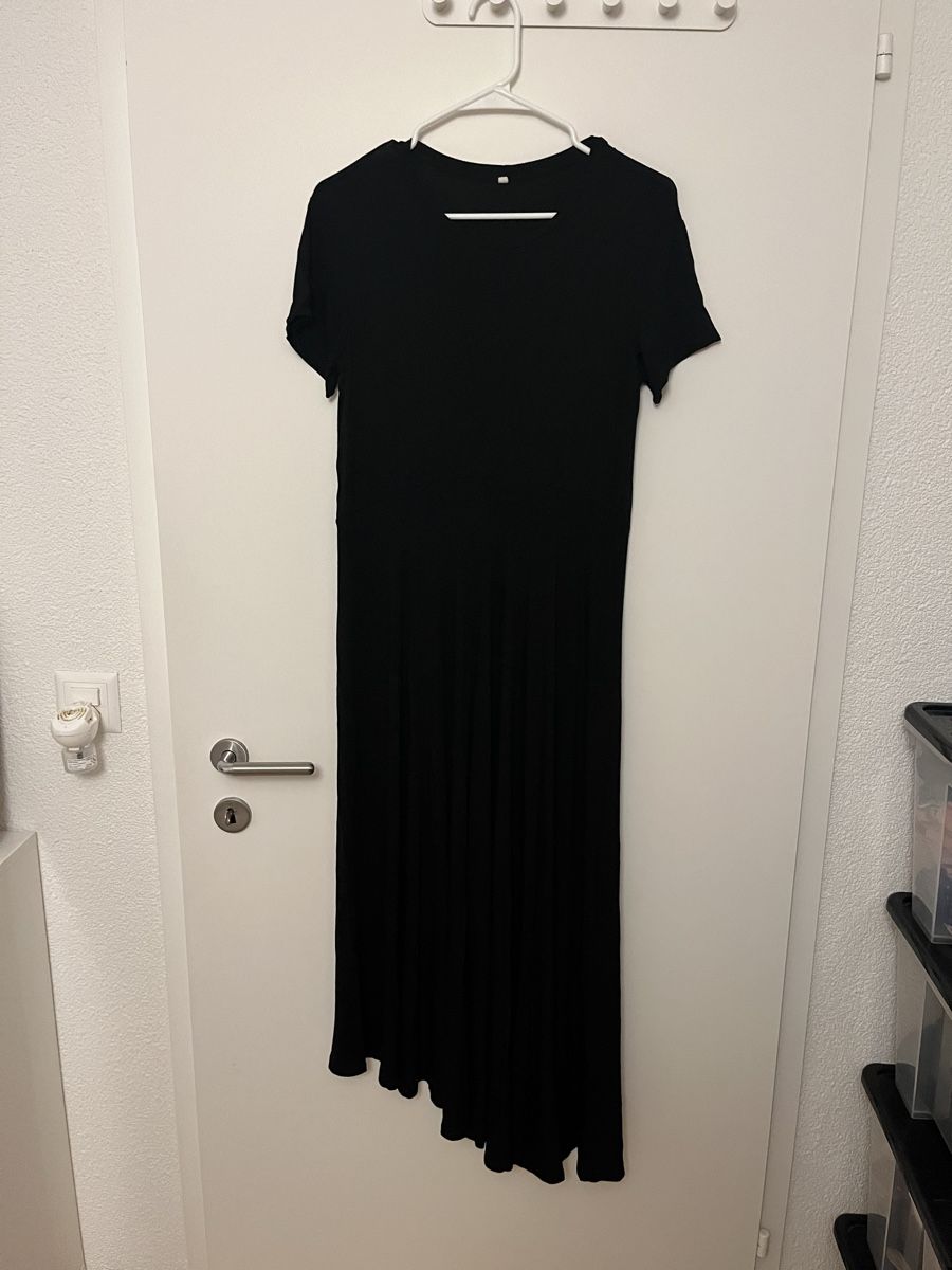 Vestiti: Anjaly Schwarzes Maxikleid Gr. S - bequem & elegant! – Usato da Wädenswil venduto da Gilmored83