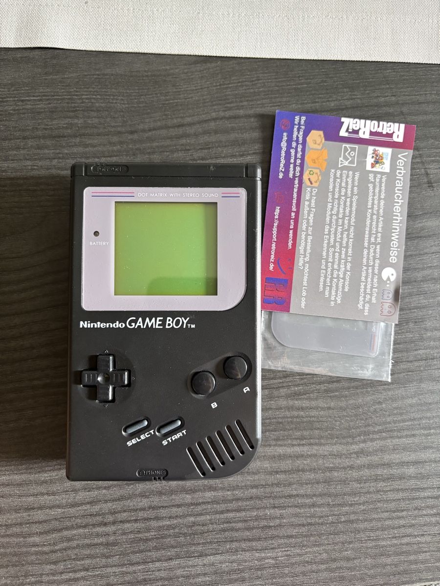 Nintendo Consoles: Gameboy Black Edition – D'occasion à Allschwil par MK95