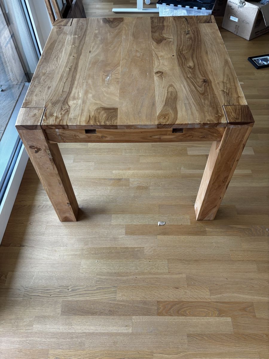 Tische: Solid wood kitchen table  – Gebraucht aus Basel von avr_6ggn 3