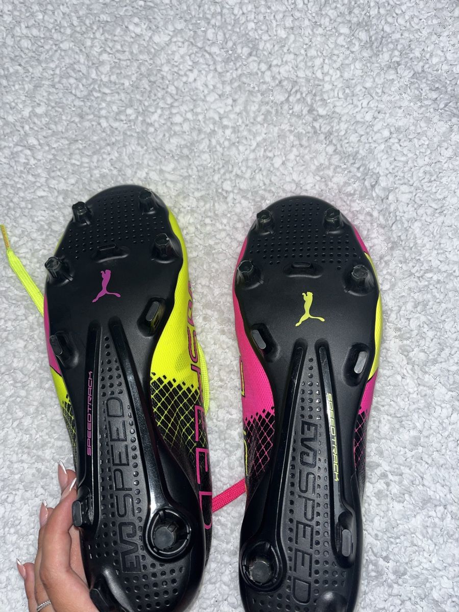 Altro in Alpinismo & Escursioni: Puma soccer cleats – Nuovo (secondo la descrizione) da Pully venduto da ari_78pk 4