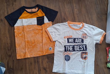 2 T-Shirts für Jungs, Grösse 110 Sommer, Top Zustand