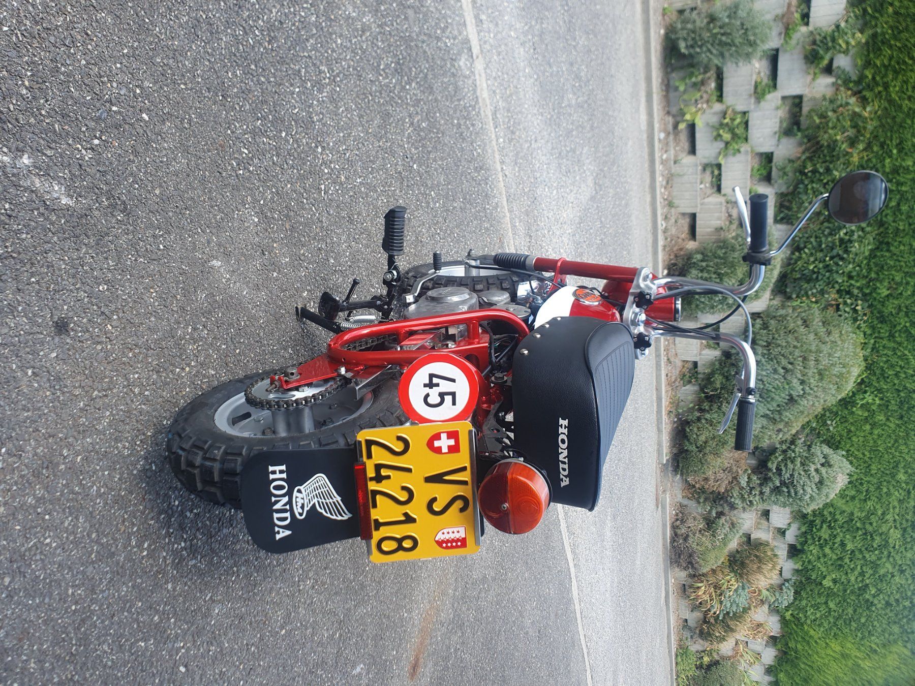 Honda Strasse: A vendre  moto Honda monkey – Gebraucht aus Vétroz von hdp_yg9j 3