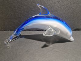 Delfin Figur Glas blau weiss Dekoobjekt guter Zustand