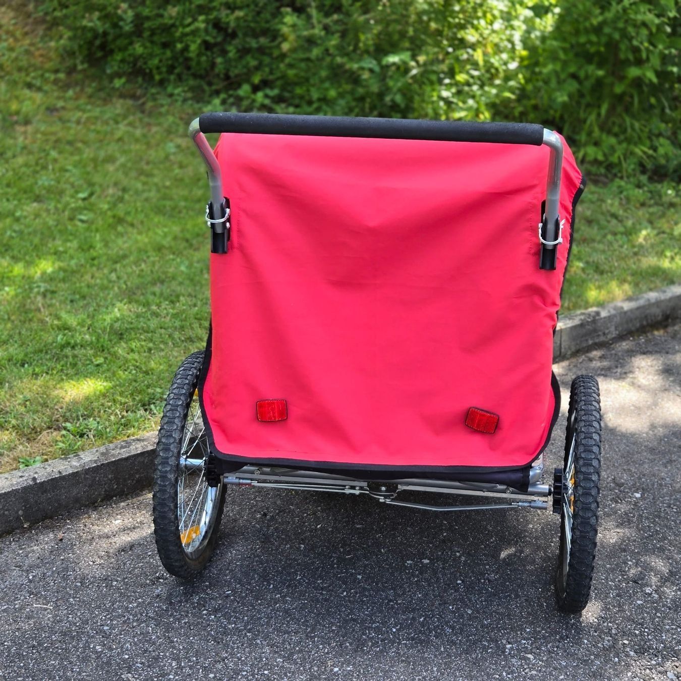 Rimorchi: Kinderfahrradanhänger rot – Usato da Rheinsulz venduto da Dred 6
