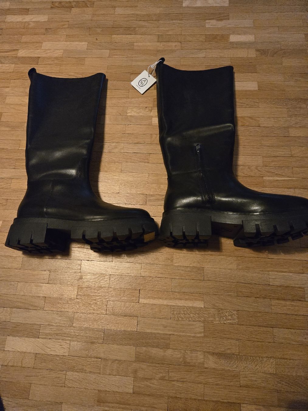 Ash Scarpe da donna: Sehr schöne schwarze ASH Stiefel – Nuovo (secondo la descrizione) da Adliswil venduto da ani_l7ql 3