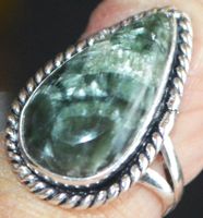 Ring L-3869 – Seraphinit – Verstellbar