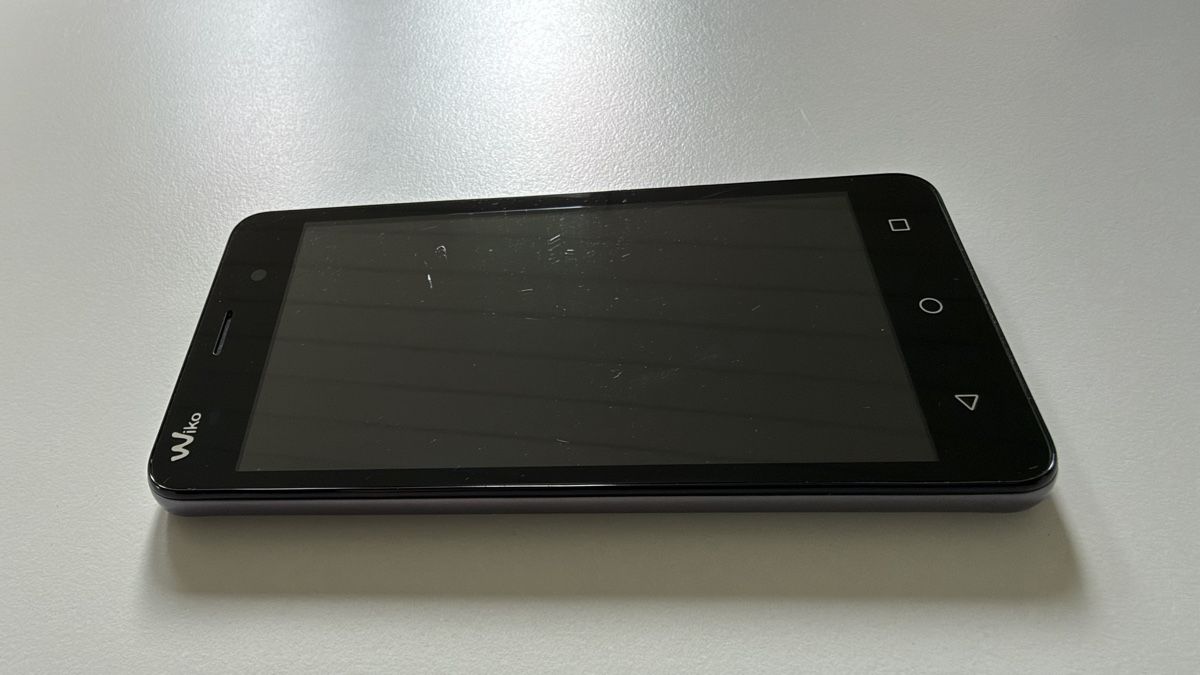 Wiko Telefoni cellulari / Smartphones: Wiko Jerry Android 6.0 gebrauchter Zustand – Usato da Kirchberg BE venduto da pimposchinder 6