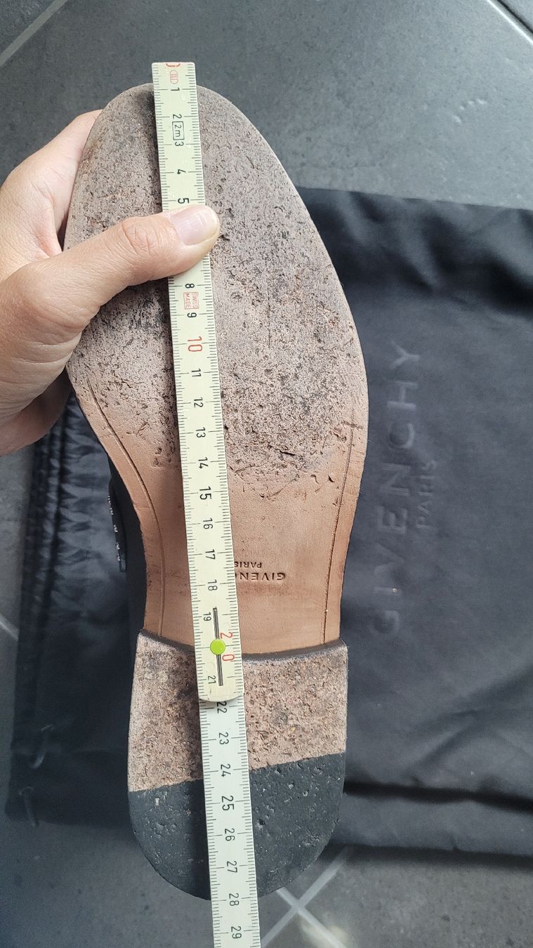 Givenchy Scarpe da donna: GIVENCHY Biker Boots Stiefelette Gr. 39 – Usato da Rheinfelden venduto da DHS 7
