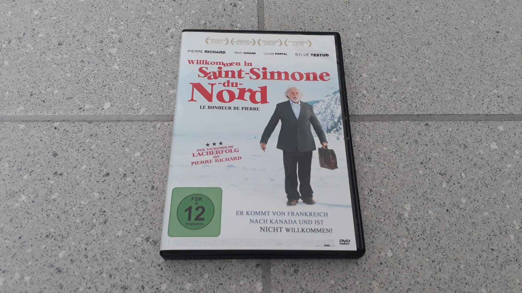 Tutti i DVDs: Willkommen in Saint-Simone du Nord – Usato da Stäfa venduto da Supertramp73