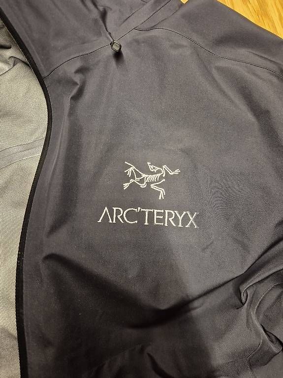Giacche: Arcteryx Beta LT Gore Tex Männer M – Usato da Brunnen venduto da yak007 2