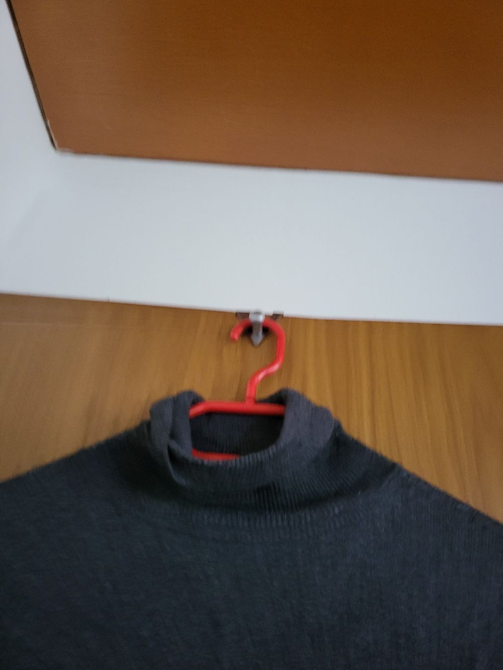 Dsquared2 Maglioni & Felpe: Pull Dsquared2 Gris, Taille garçon 10 ansLaine/Cachemire – Usato da Niedergösgen venduto da Eva2410 2