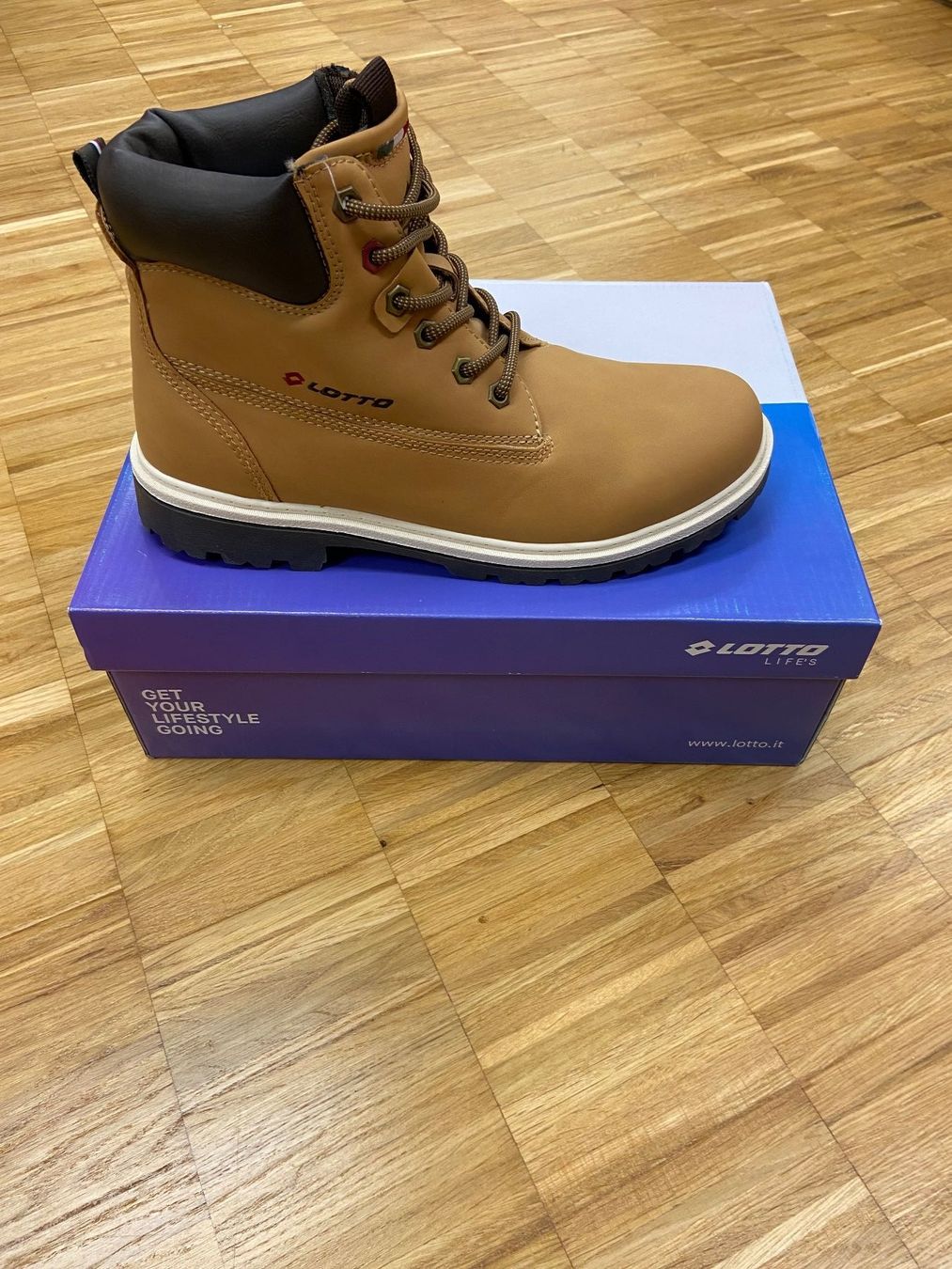 Scarpe da uomo: LOTTO  MEN      GRÖSSE 42 – Nuovo e nell'imballaggio originale da Zürich venduto da LIQUIDATOR.CP 2
