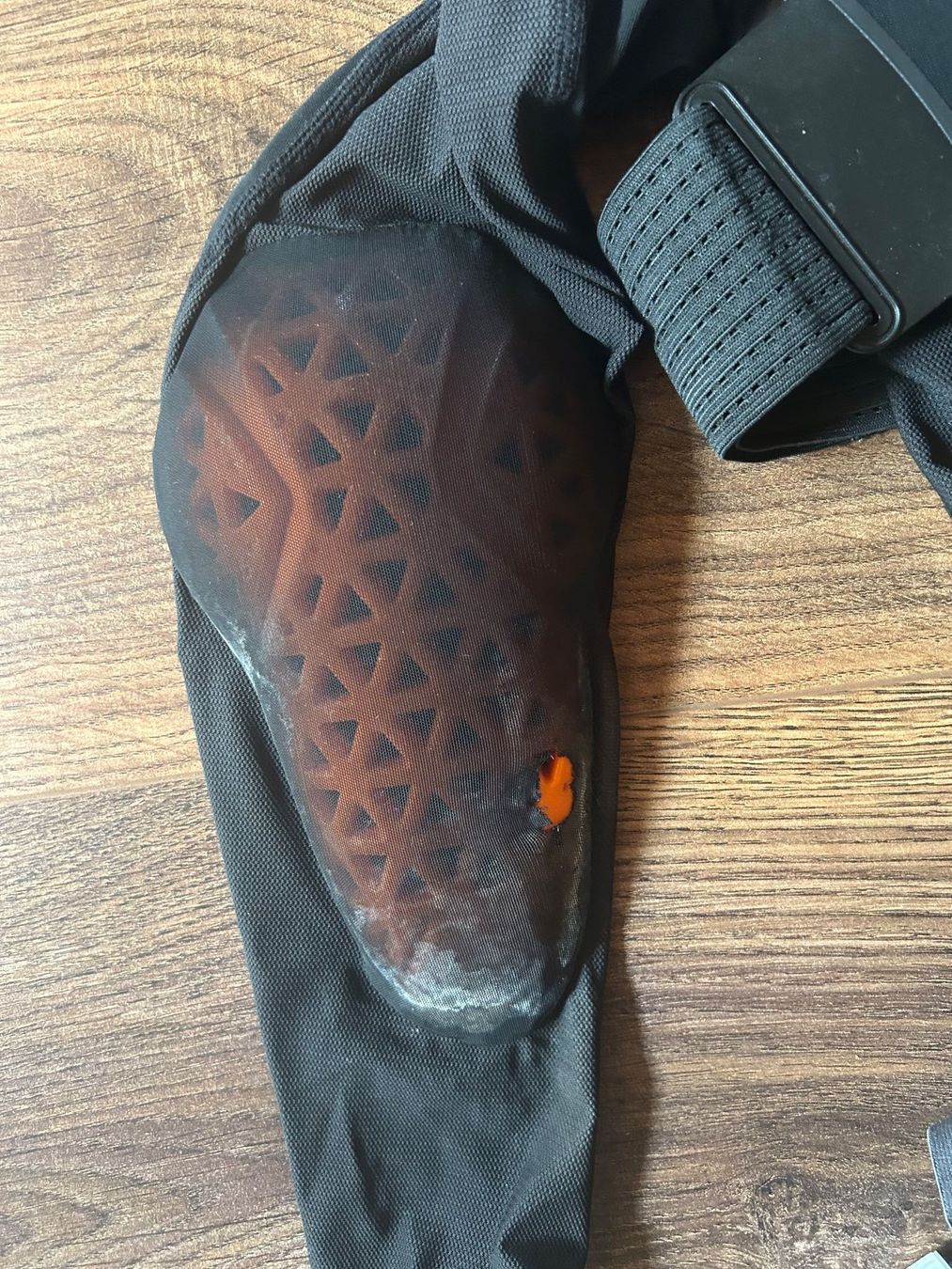 Fox Schutz & Schoner: FOX Protektorenjacke und Hose – Gebraucht aus Unterlangenegg von Thl_2072 4