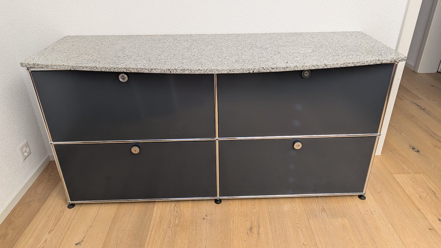 Servierplatten: Granitplatte Sesam Weiss – Gebraucht aus Aarwangen von Beelzebert 1