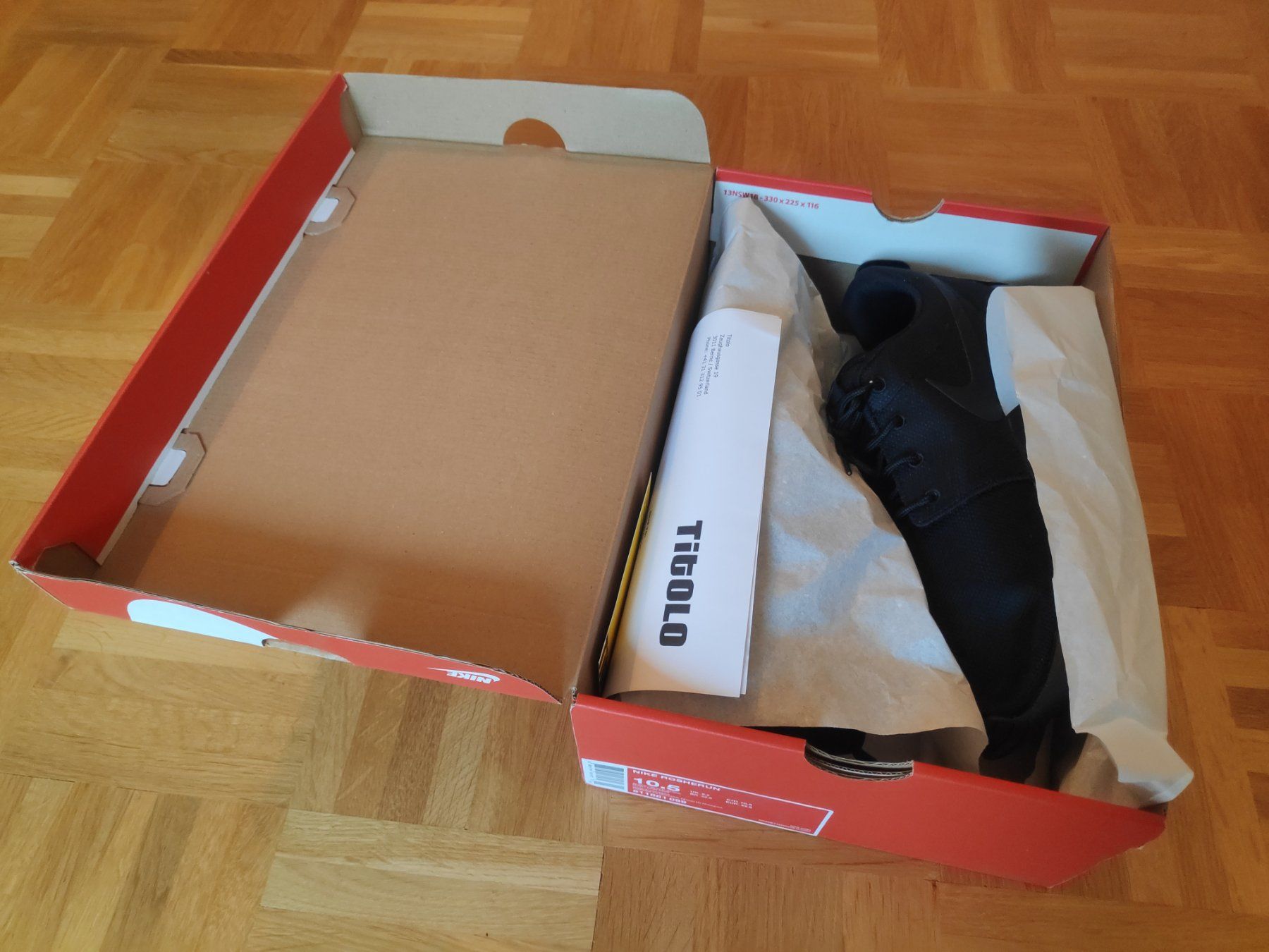 Nike Scarpe da uomo: Nike Roshe Run Black - Gr 44.5 – Nuovo e nell'imballaggio originale da Bern venduto da anger47 1