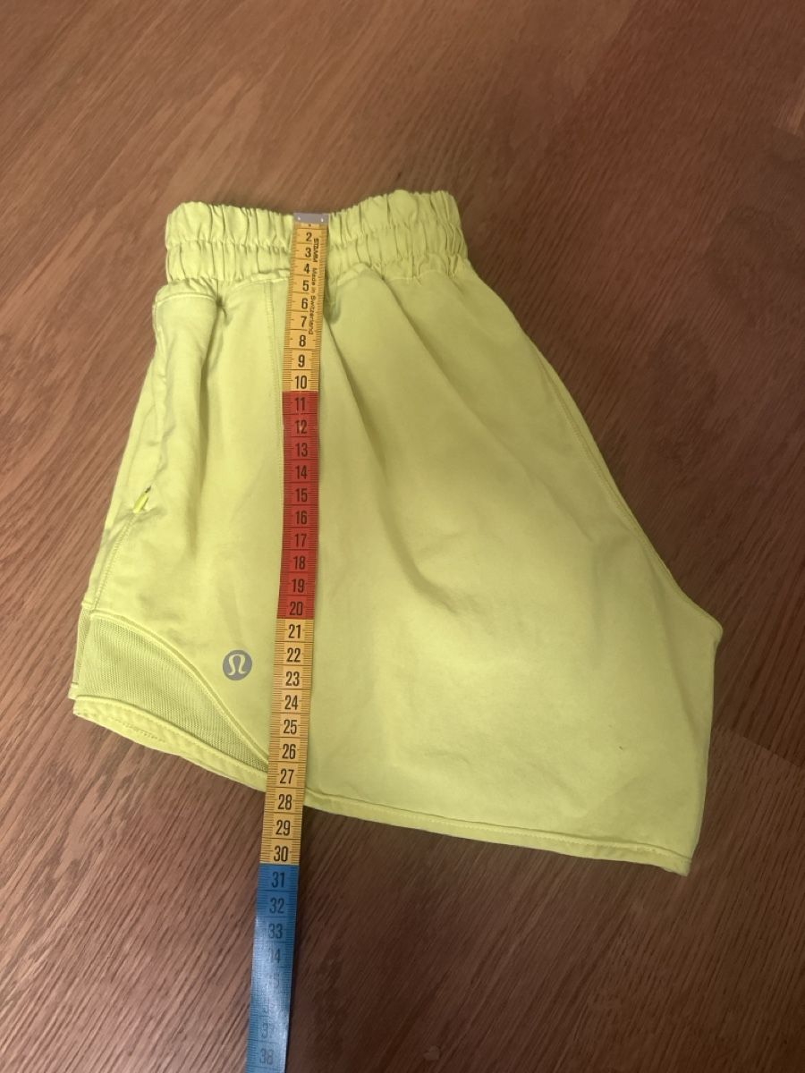 Lululemon Leggings: Lululemon shorts – Usato da Binningen venduto da mar_nz5s 2