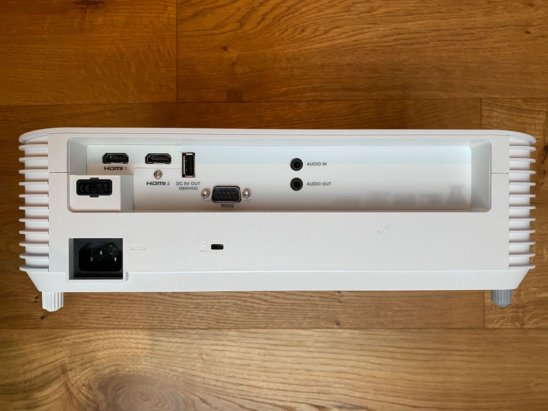Acer Proiettori: Projektor Acer H6546Ki – Nuovo (secondo la descrizione) da Unterkulm venduto da mariposa93 4