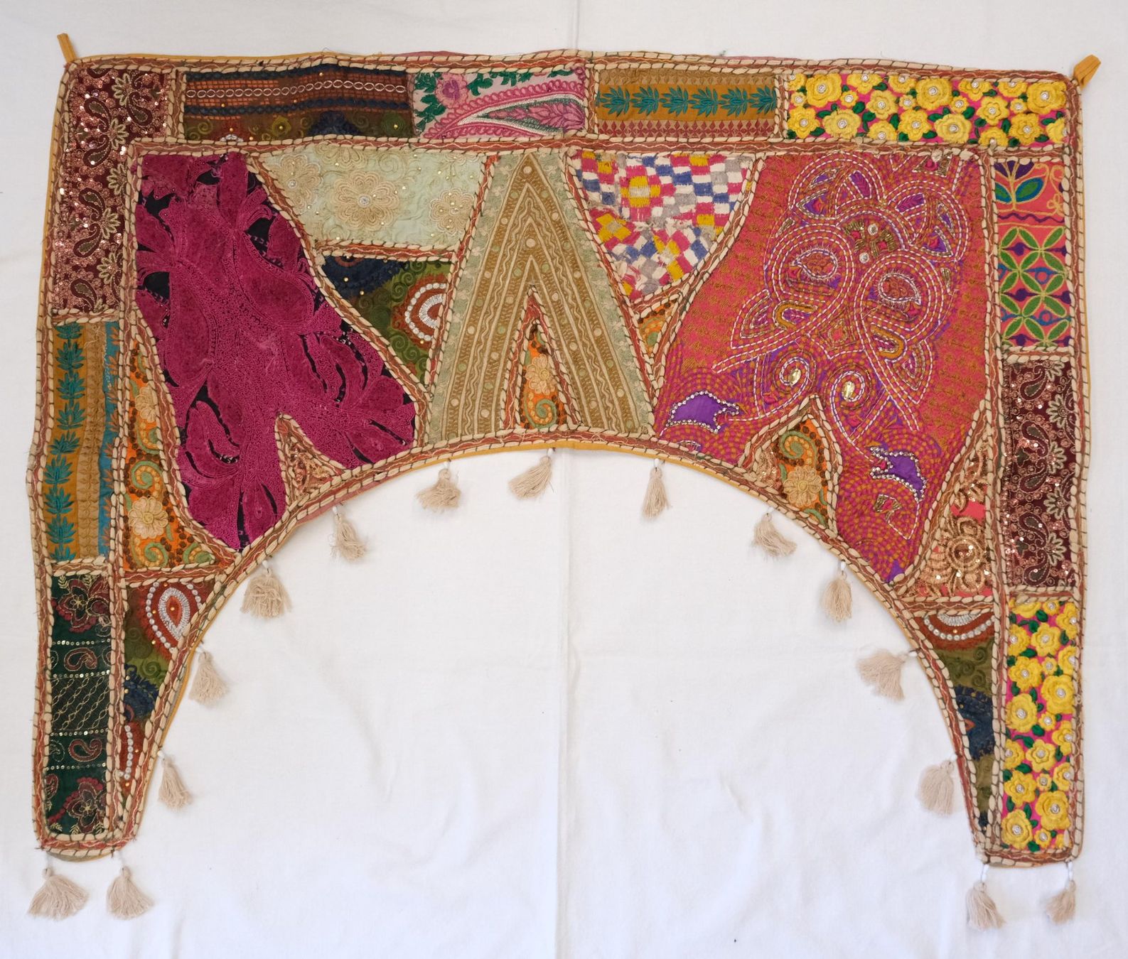 Tutte le decorazioni: Indischer Wandbehang Türbogen Dekoration Patchwork – Nuovo (secondo la descrizione) da Zürich venduto da Masala-Oase