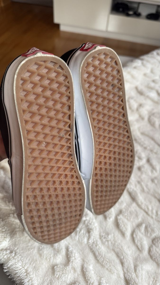 Vans Scarpe da uomo: Vans Sneakers 👟  – Usato da Surcasti venduto da Lenkita 4