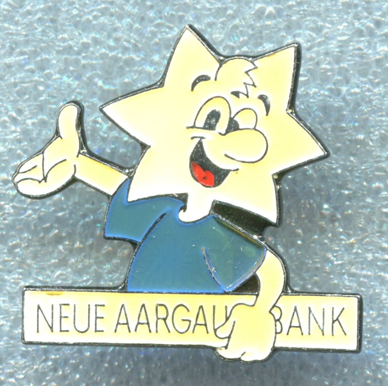 Placchette & Badge: NEUE AARGAU BANK – Usato da Winterthur venduto da Sammleroase