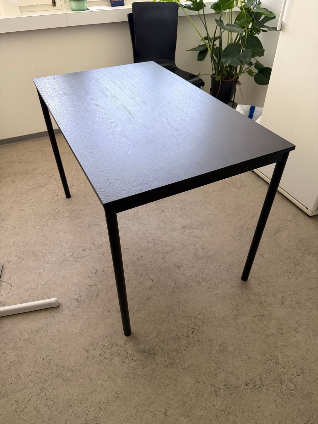 Ikea Tables: Tisch (110cm x 67cm) – D'occasion à Zürich par DeLuke1 1