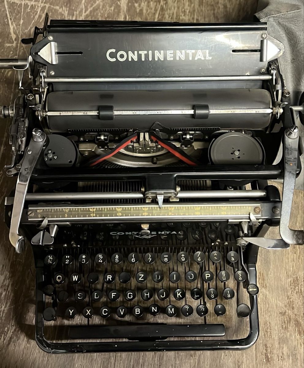 Continental Macchine da scrivere: Schreibmaschine Continental – Usato da Obfelden venduto da Nelia_69