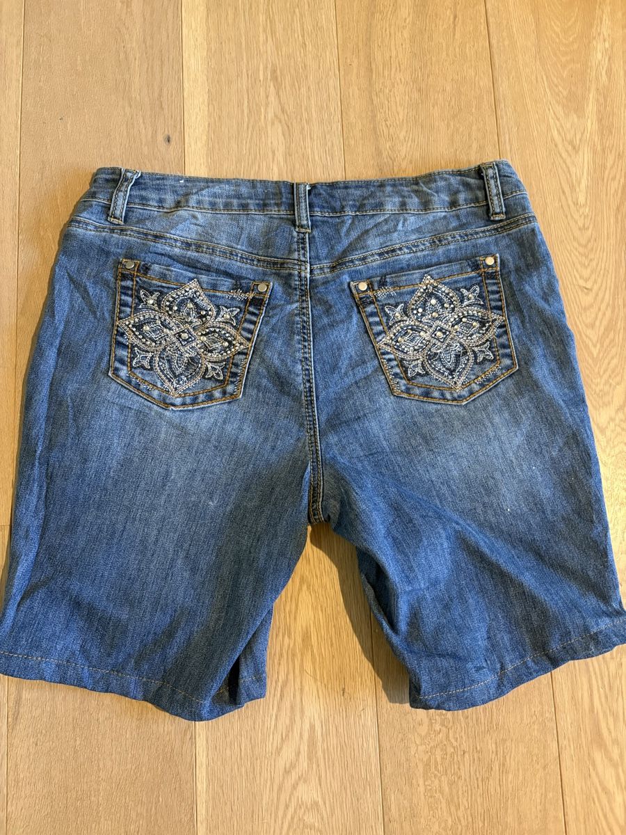 Jeans: Y2K Jeans-Shorts – Usato da Riehen venduto da vintage_basel