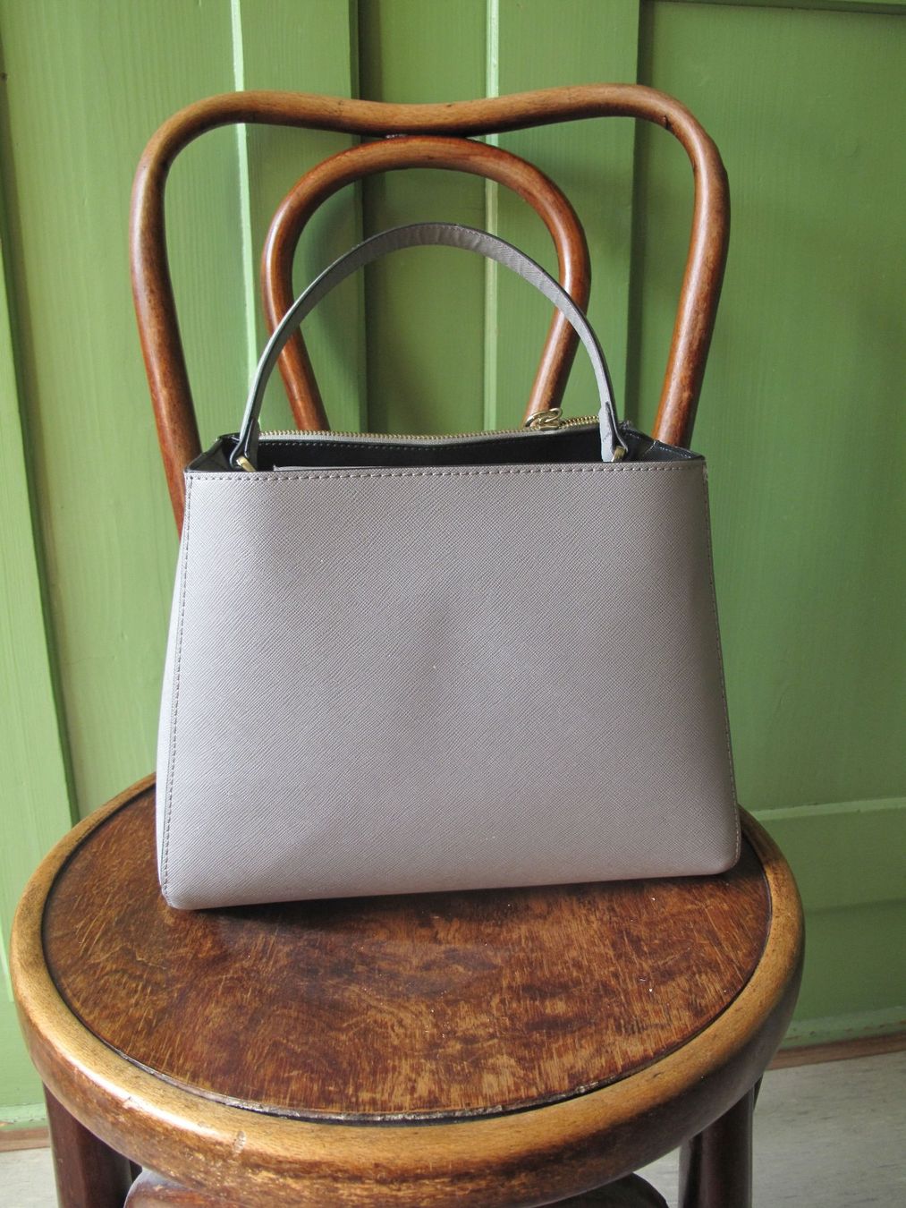 Taschen für Damen: Elegante Handtasche Porto 9Fr. – Gebraucht aus glarus von Engel_888