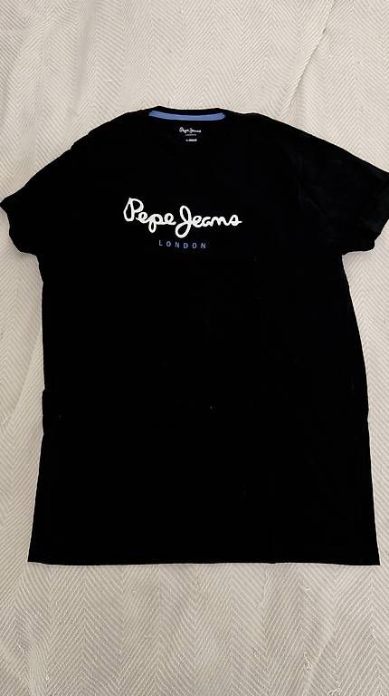 T-shirt: Pepe, Jeans, Shirt schwarz – Usato da Brunnen venduto da sea_c7bm