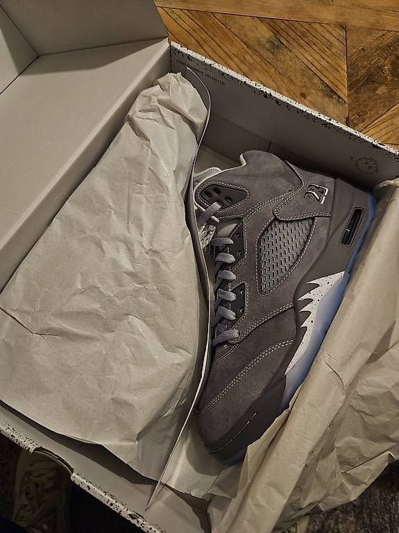 Scarpe da uomo: Jordan 5 Wolf Grey – Usato da Oberentfelden venduto da pun_d7vt 1