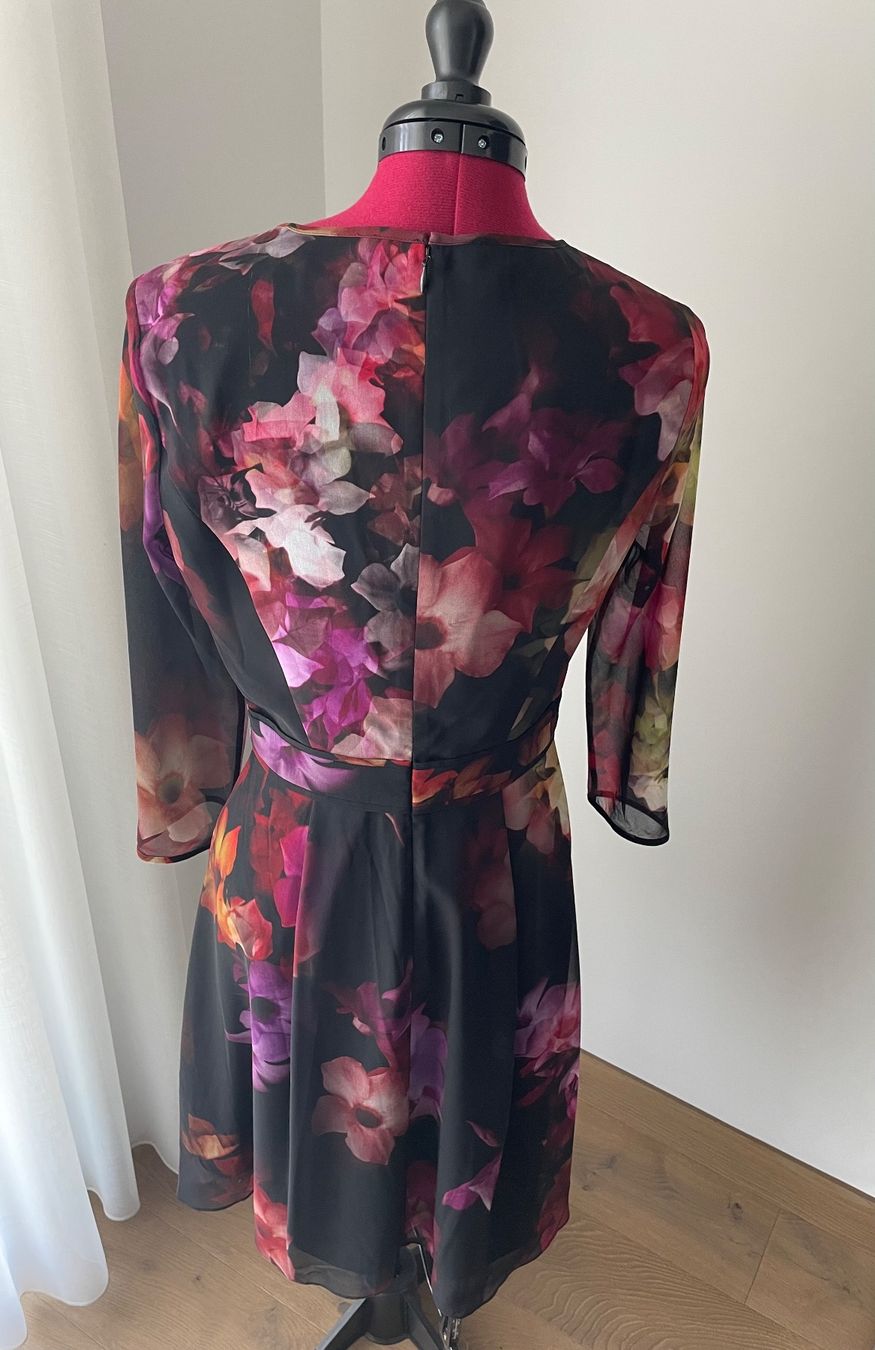 Ted Baker Vestiti: Ted Baker – Usato da Gümmenen venduto da Monsieur_Finn 1