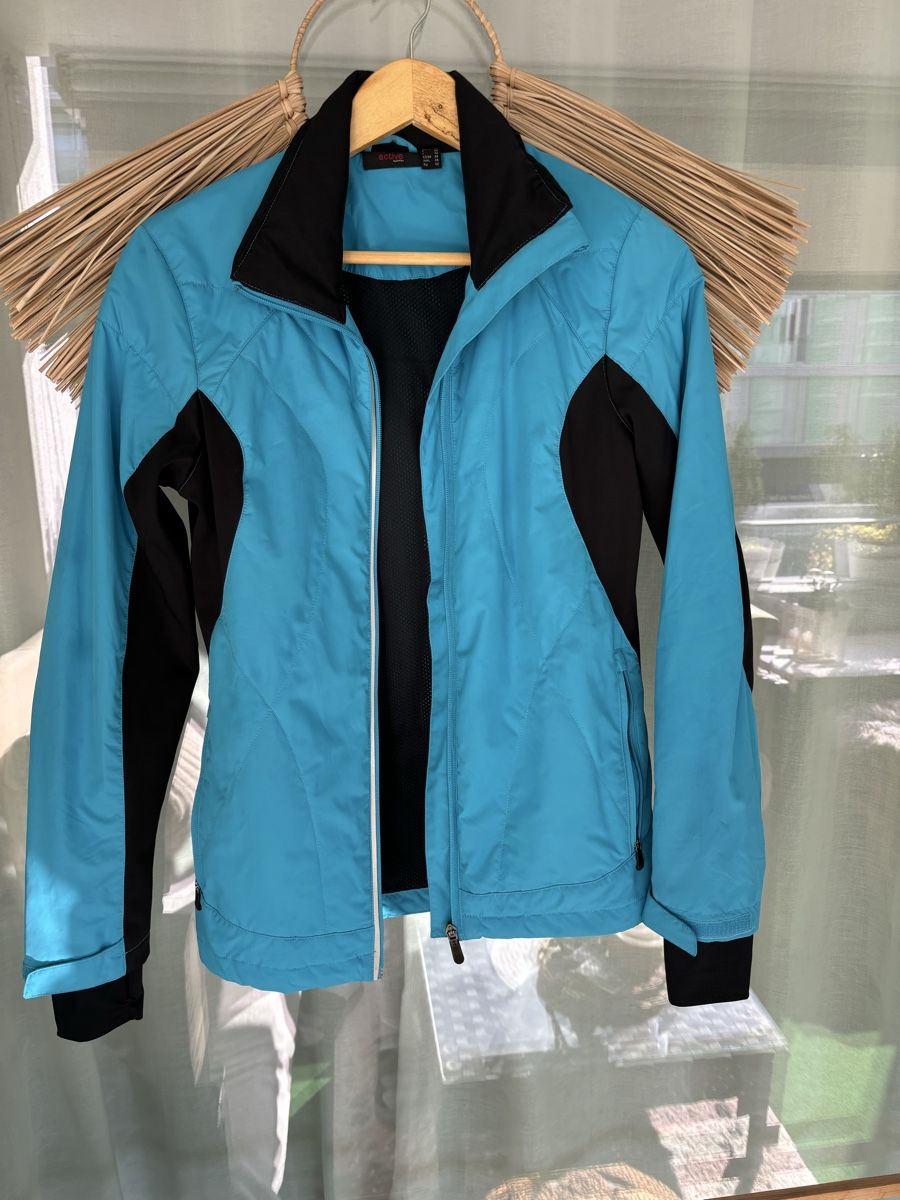 Giacche: Outdoor Jacke Gr.M – Usato da Zug venduto da Biki72 1