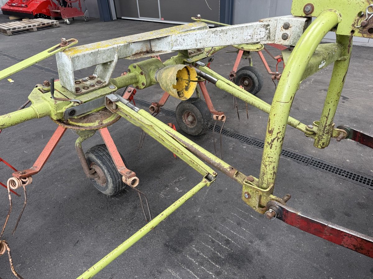 Claas Tutte le macchine: Kreiselheuer CLAAS W 450 S gebraucht – Usato da Burgdorf venduto da Sennratz 2