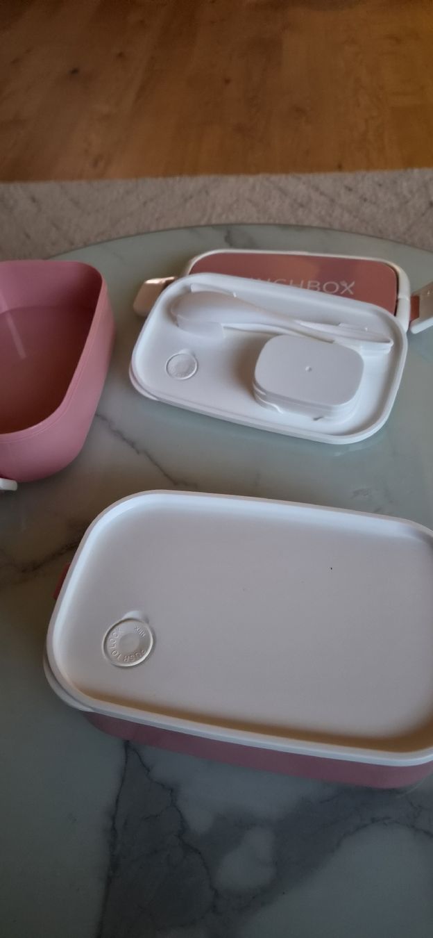 Contenitori & Simili: 2x Lunchbox rosa zwei Ebenen mit Besteck – Usato da Gerzensee venduto da Omeisel 3