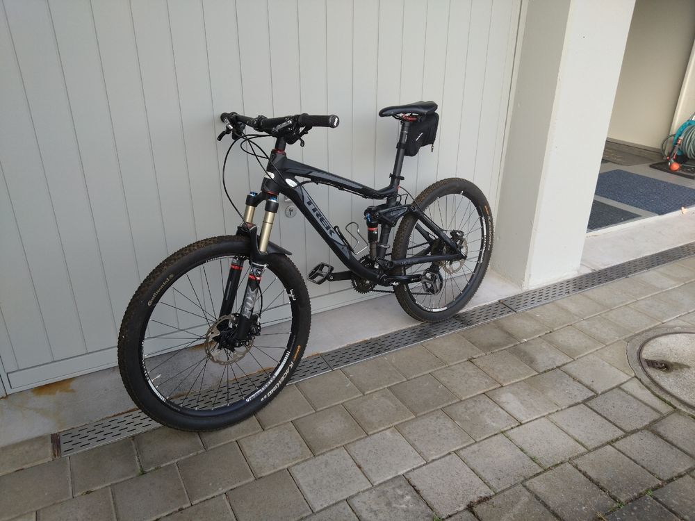 Trek top deals fuel 8 2012