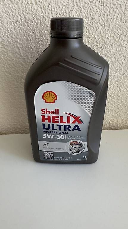 Shell Öl und Additive: Shell Helix Ultra 5w30 Öl NEU – Neu und originalverpackt aus Wolhusen von Fabian_C