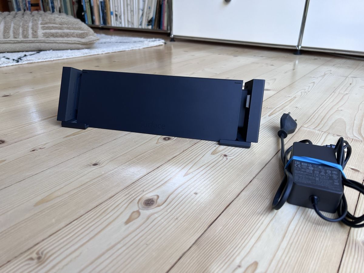 Microsoft Dockingstation: Microsoft Surface pro Docking Station Dock inkl. Netzteil – Gebraucht aus St. Gallen von stephan.a 1