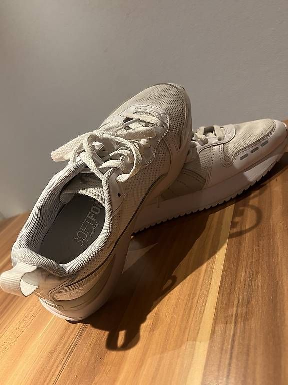 Puma Scarpe da uomo: Puma Gr. 37 Sneakers / Turnschuhe weiss – Usato da Brunnen venduto da Dirza78 4