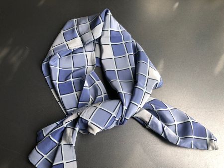 Seidenschal grau-hellblau