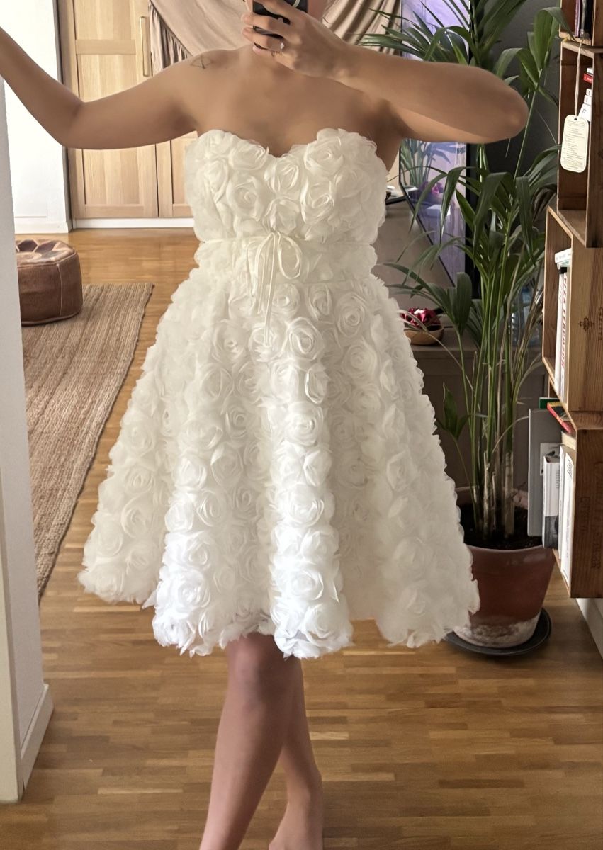 Vestiti: Robe de mariée  – Nuovo e nell'imballaggio originale da Vevey venduto da nis_nj5p 3