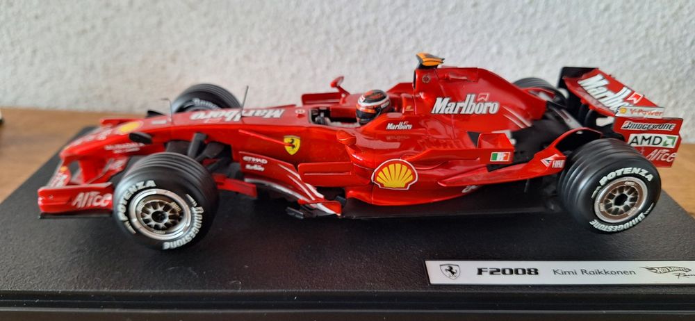 Ferrari F2008 F1 Kimi Räikkönen mit Marlboro Hotwheels 1:18 (Gebraucht ...