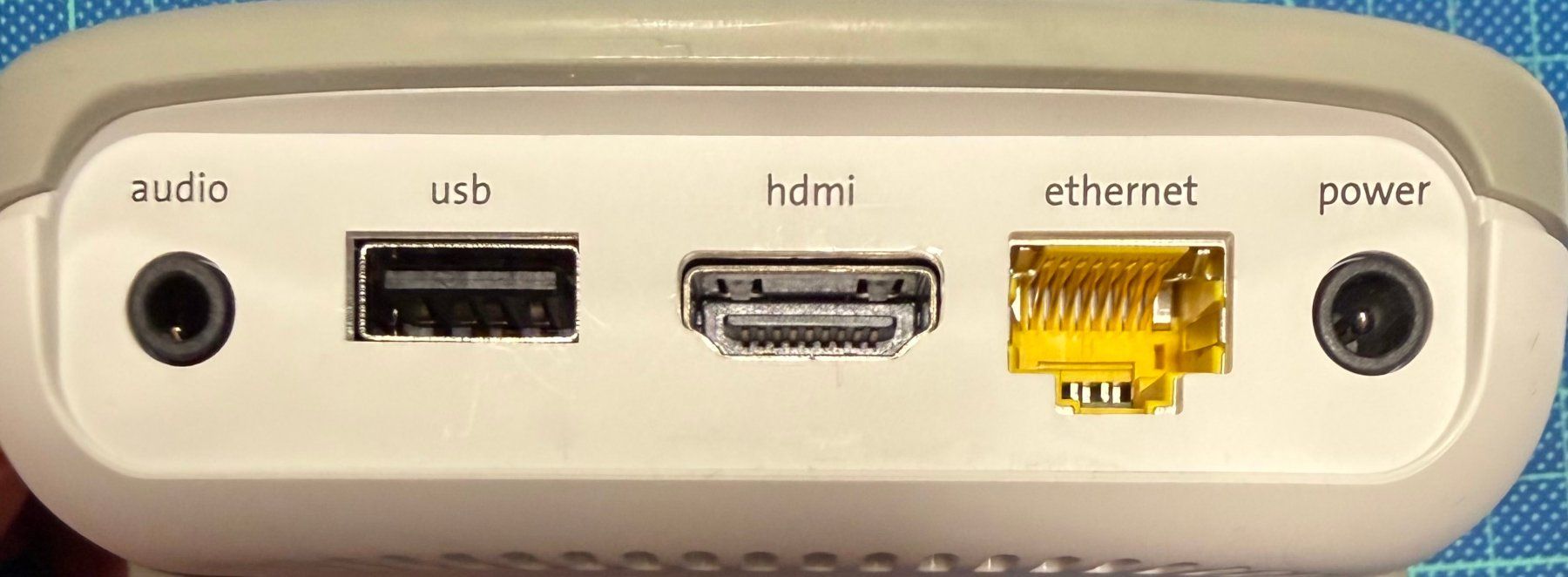 Swisscom Sistemi audio & multimediali: Swisscom TV-Box 21 – Usato da Röschenz venduto da Sharjah 1