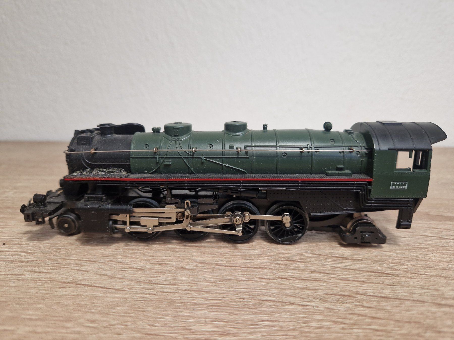 Lima Modellini di ferrovie: Lima Dampflok 1097 SNCF H0 – Difettoso da St-Aubin-Sauges venduto da Lo_Go 1