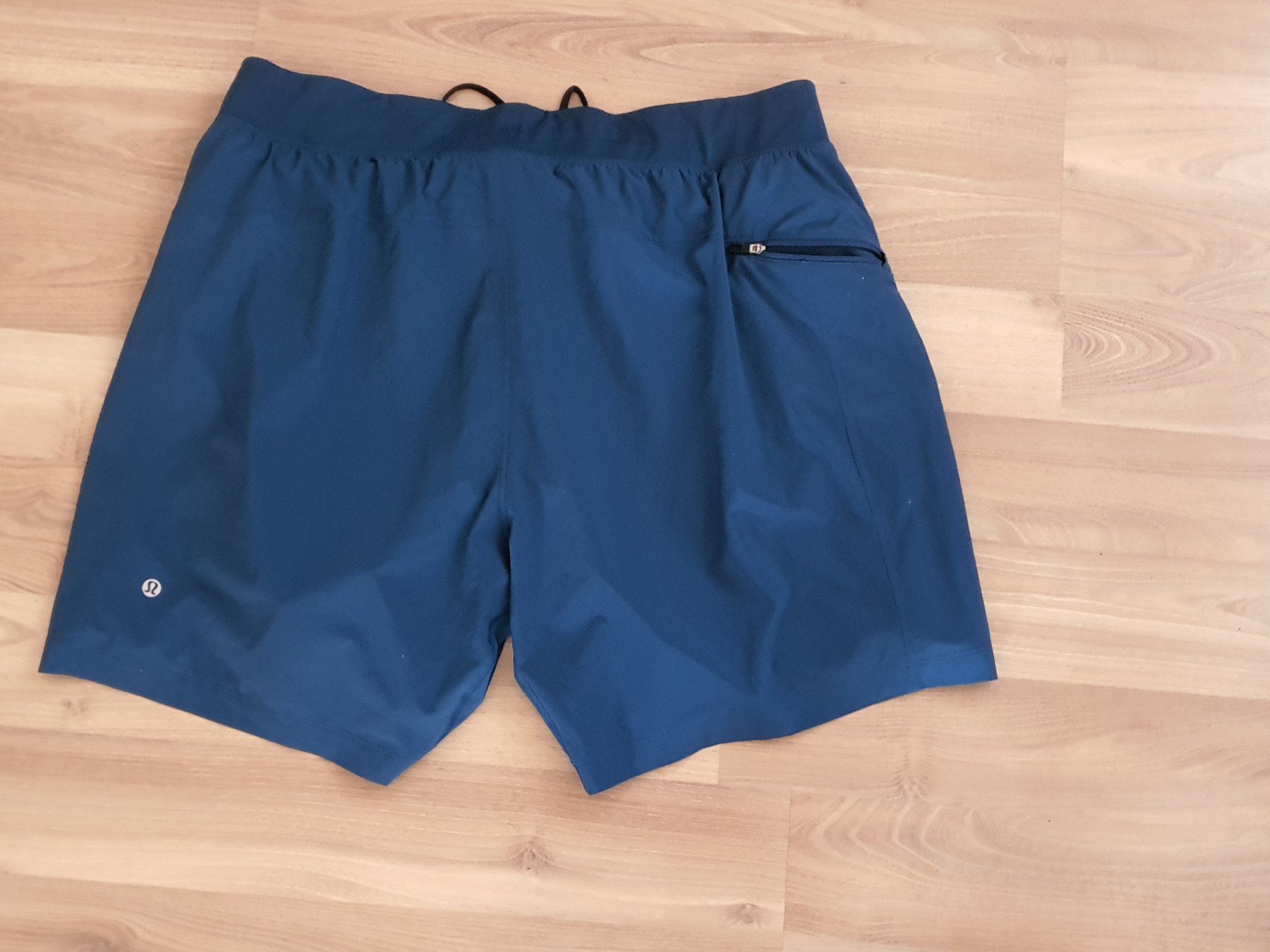 Lululemon Pantalons: Lululemon Hose – D'occasion à Oberkirch LU par sovereign994 1